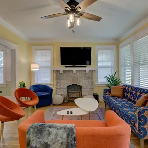Holiday home Spacious With 6 Beds, Games, And Fire Pit - Close To Beale Street, Bbq, Graceland, & Liberty Bowl, Memphis